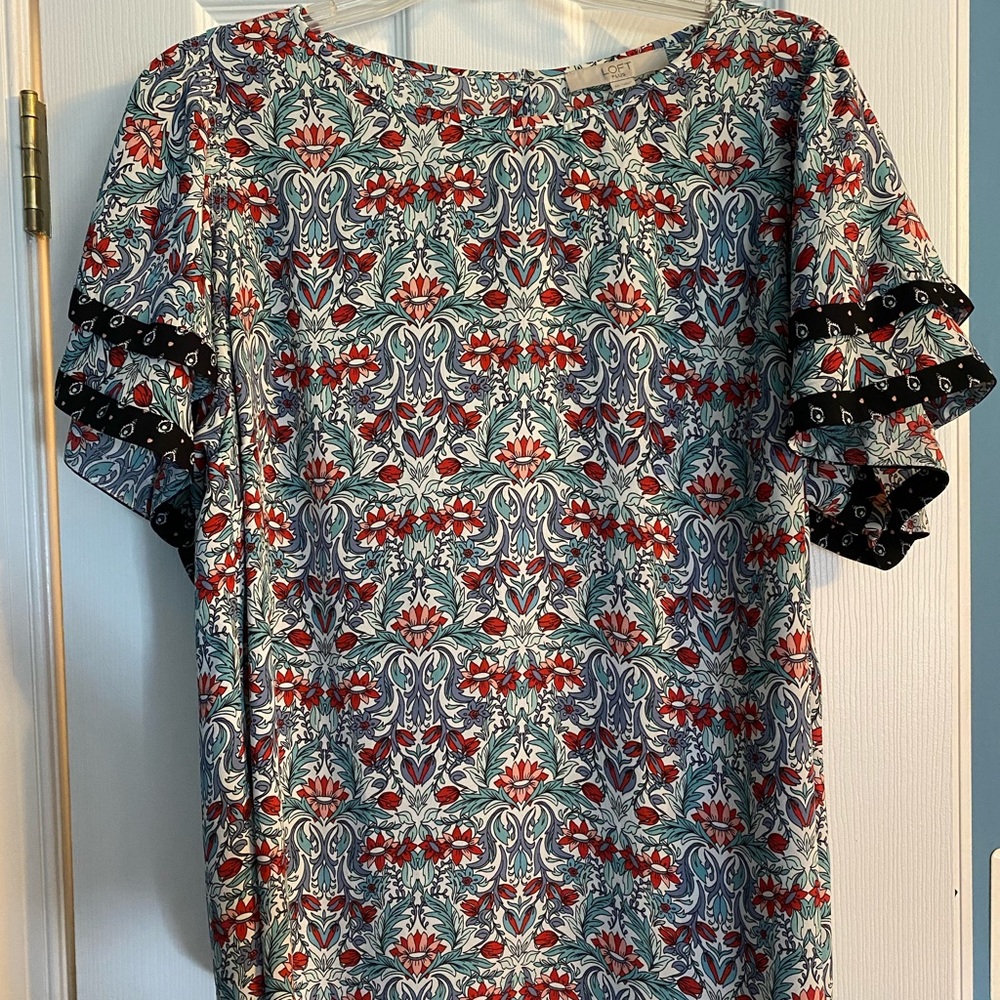 Flowy Printed Blouse